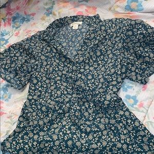 Floral short sleeve top